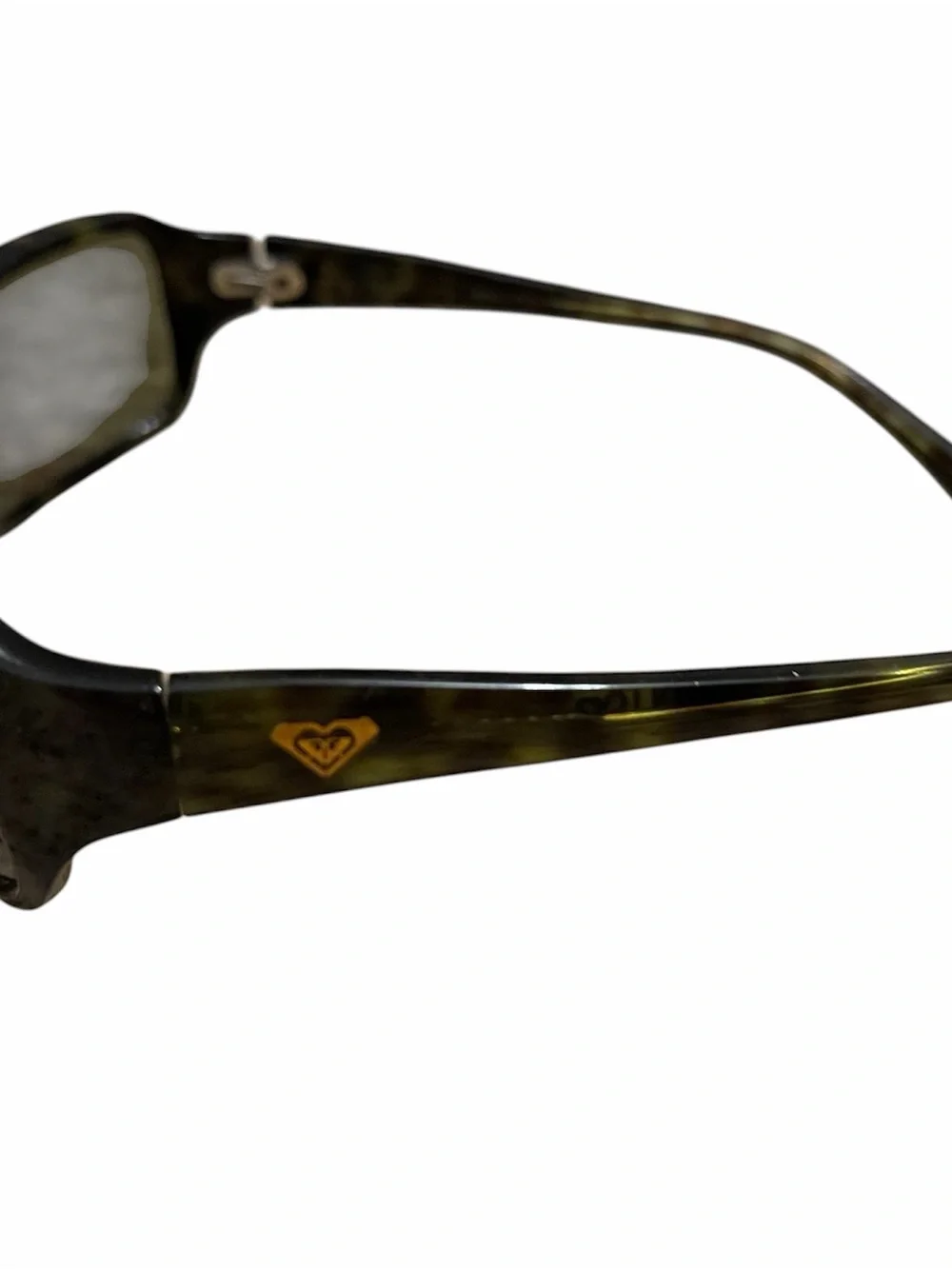 Roxy sleek sunglasses